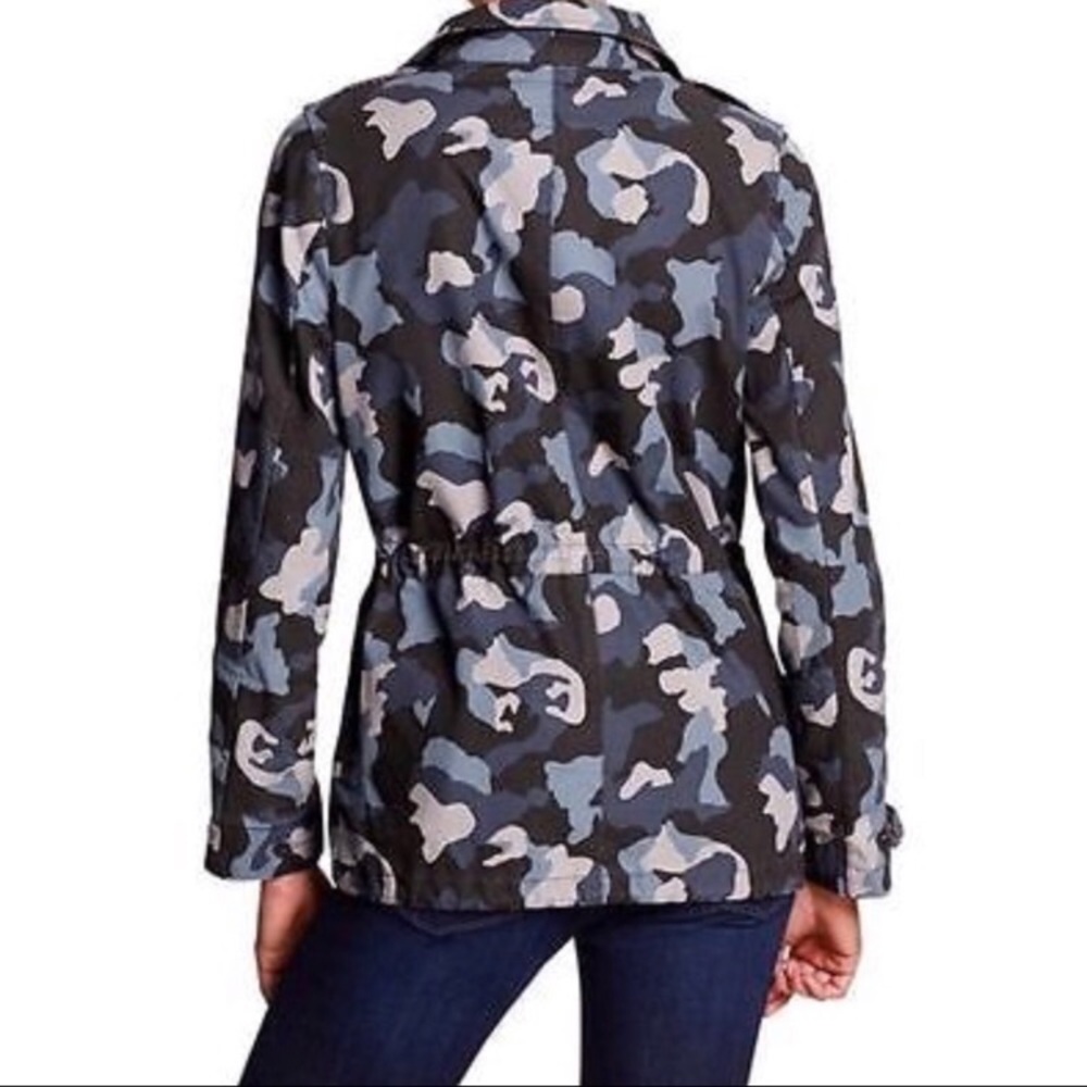 Banana republic camo jacket - Picture 3 of 8